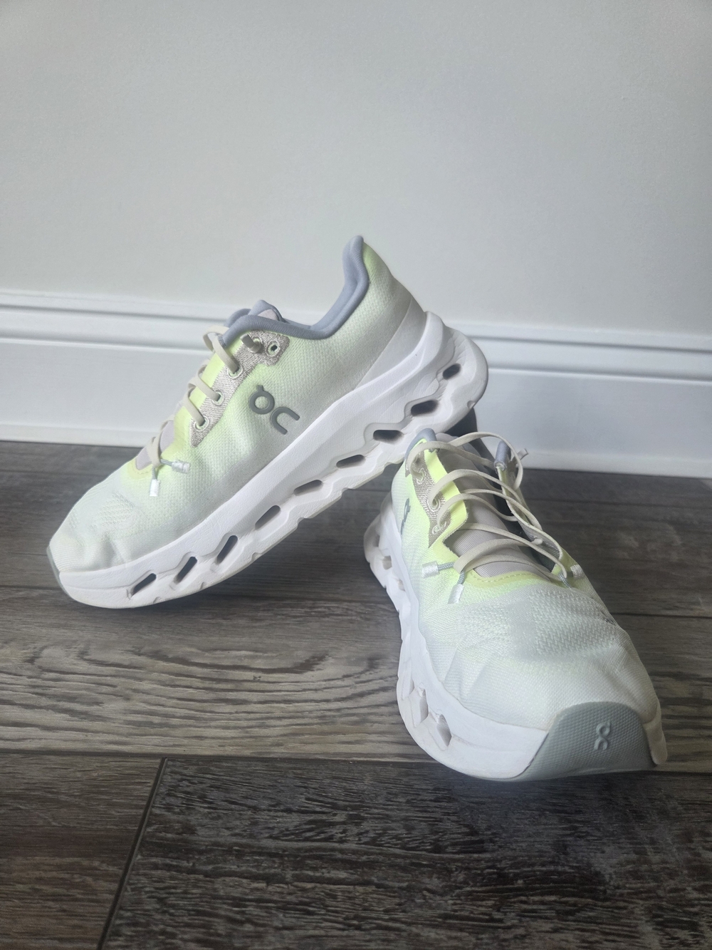 On Running Women's Cloudtilt Athletic Sneakers In Lime And Ivory Size 7.5